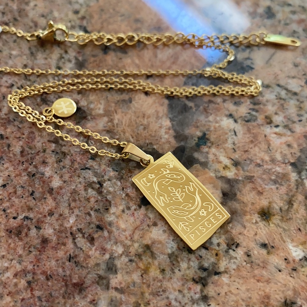 PISCES Zodiac sign necklace 18K gold plated.